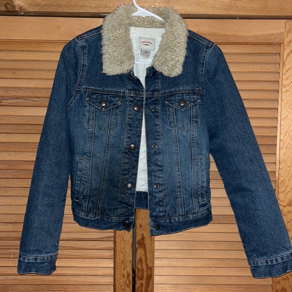 Youth XL Abercrombie quilted denim jacket with faux collar excellent condition